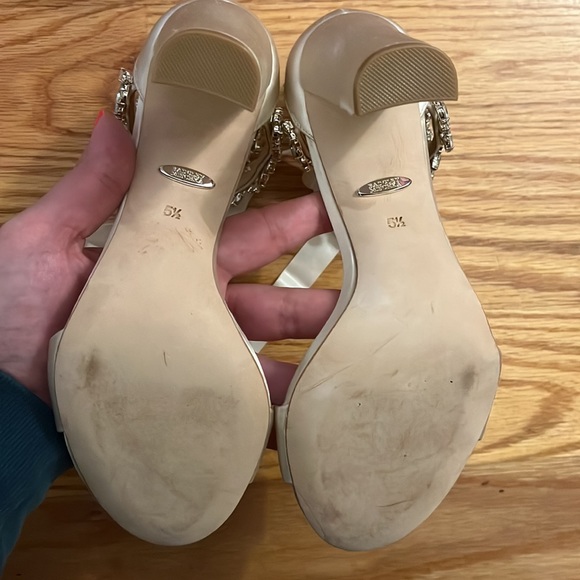Badgley Mischka Everafter Embellished Block Heel size 5 1/2 - Picture 6 of 6